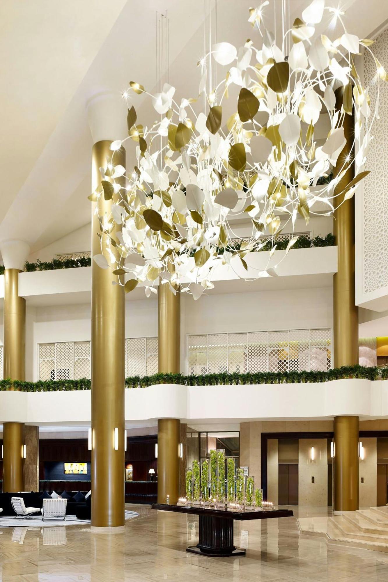 Le Meridien Al Khobar Ngoại thất bức ảnh The interior of the hotel