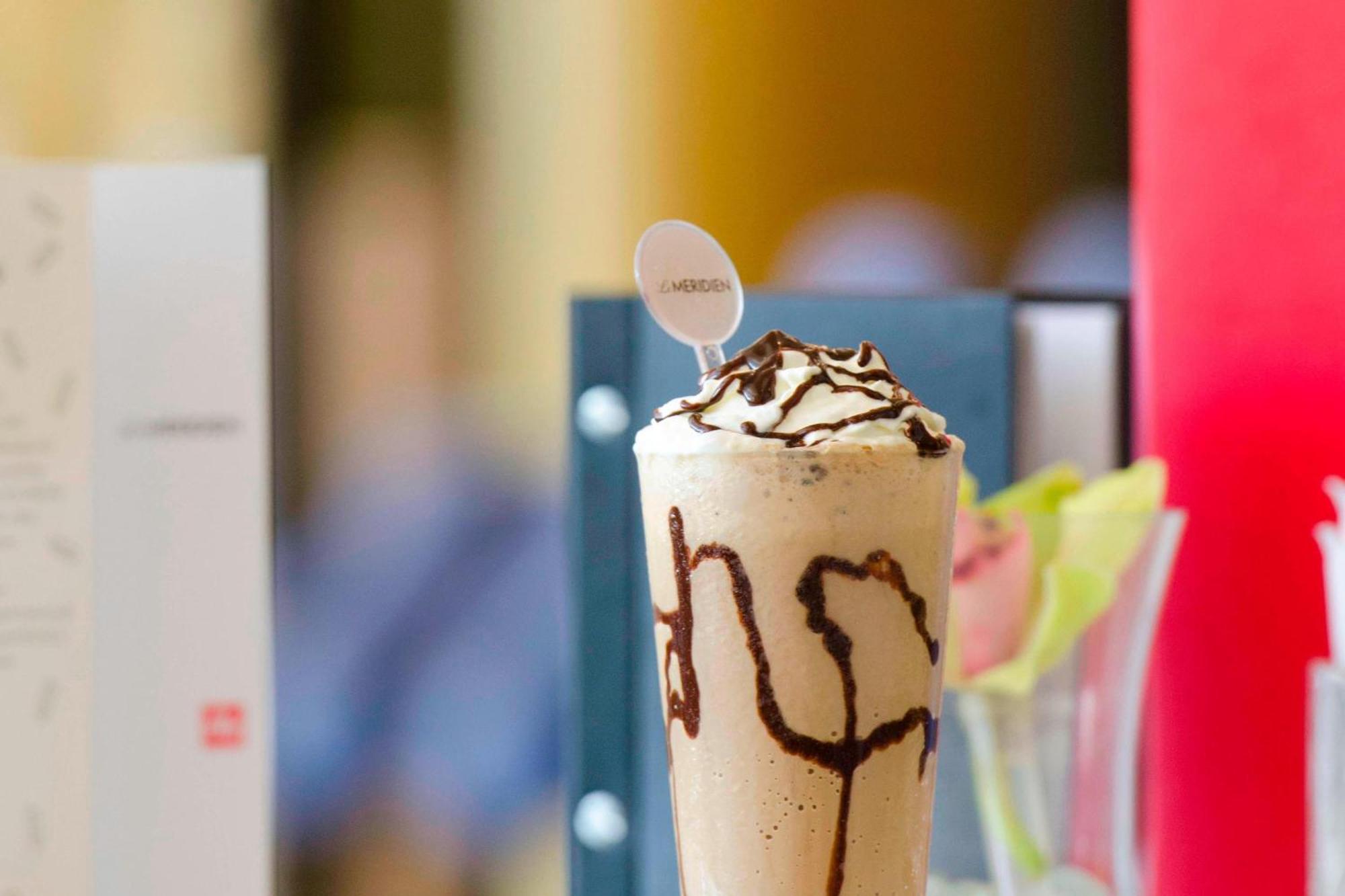 Le Meridien Al Khobar Ngoại thất bức ảnh A coffee frappe